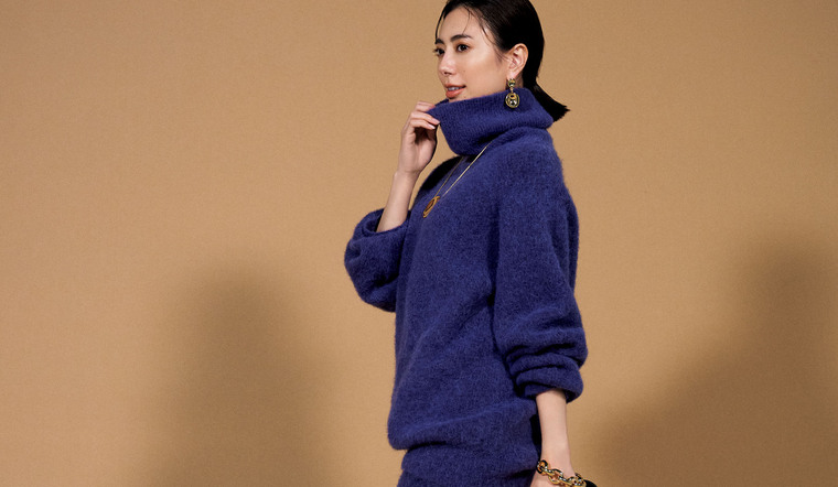 「ジョゼフ」のセットアップを着用したモデル