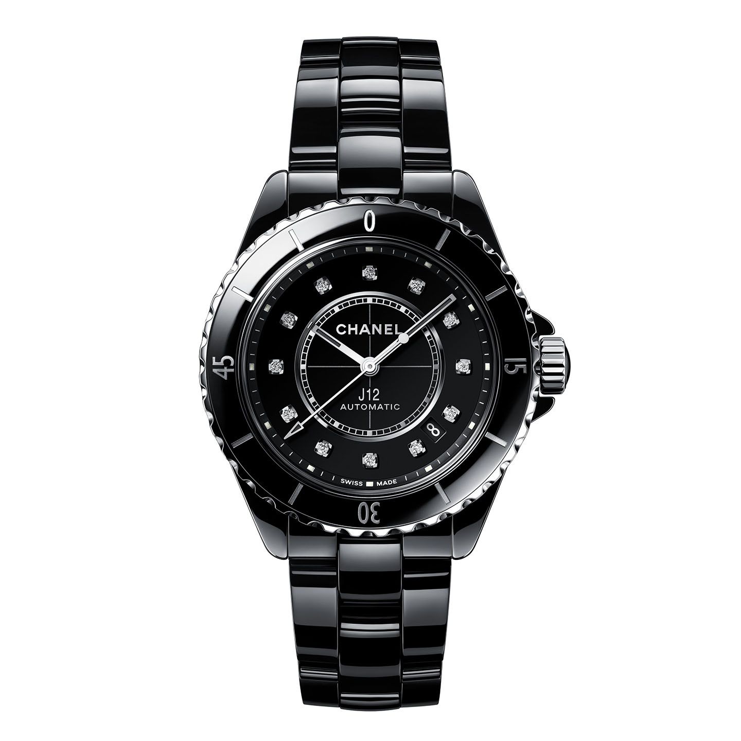 時計『J12』¥775,000(税抜) ●ケース:高耐性セラミック×ステンレススチール ●ケース径:38mm ●ブレスレット:高耐性セラミック ●自動巻き ※2019年6月5日(水)発売予定(シャネル)
