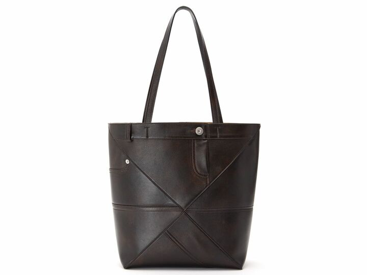 「ロエベ」のバッグ『パンタ パズルトート』