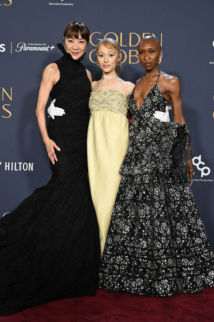 左から、ミシェル・ヨー、アリアナ・グランデ、シンシア・エリヴォ。