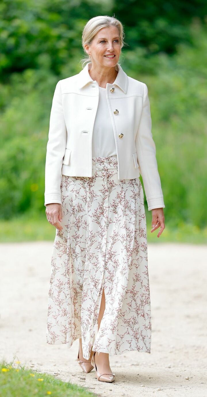 ファッションニュース_1,セレブ_1,大人コーデ_1,ジャケット_1,スカート_1