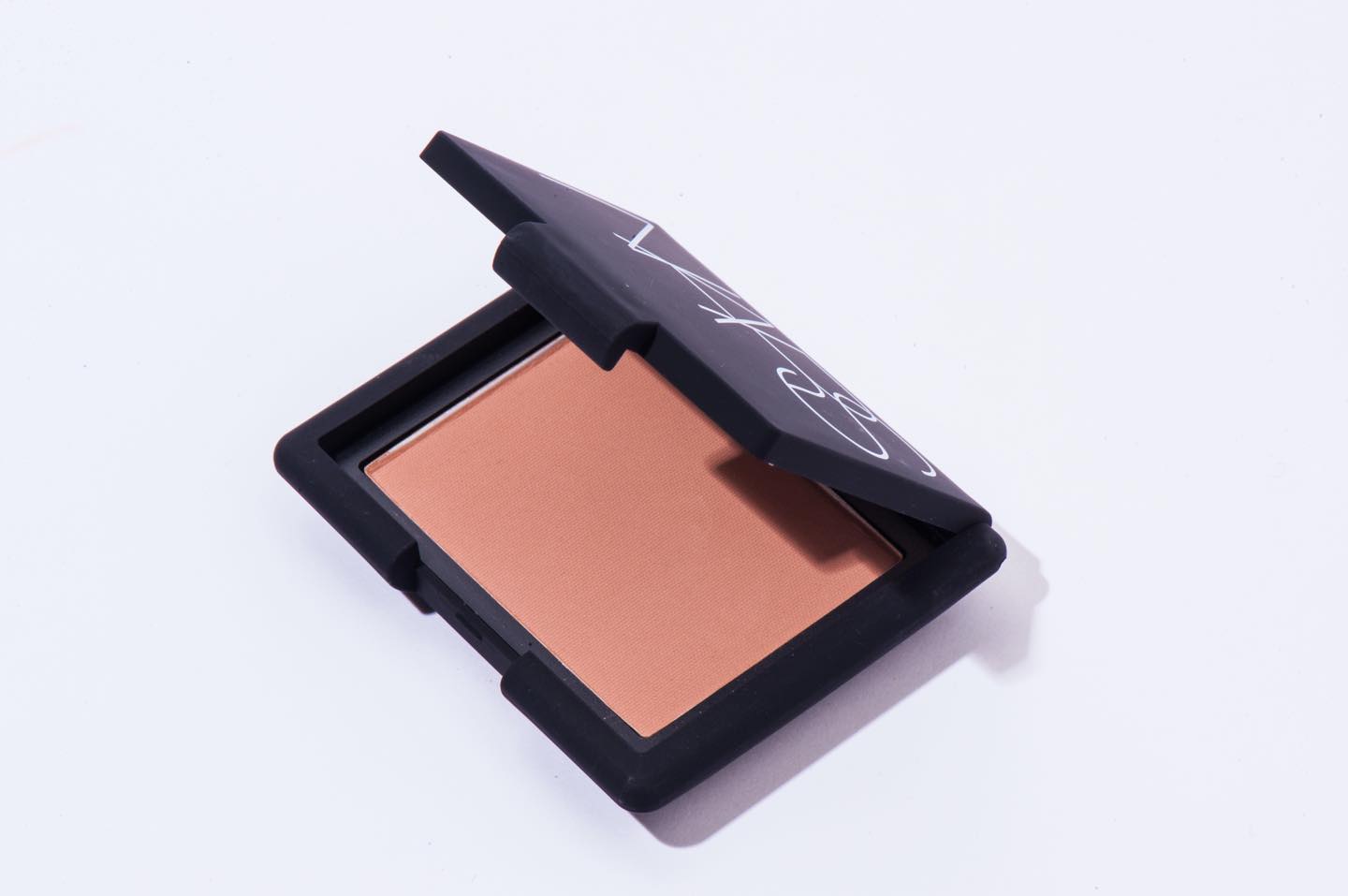 NARS ブラッシュ 4011 ¥3,700(2020年2月7日発売)