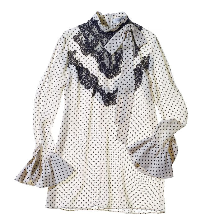 ブラウス［素材：シルク］￥320,000（ヴァレンティノ ジャパン〈ヴァレンティノ〉）　[Precious2018年10月号97ページ] 