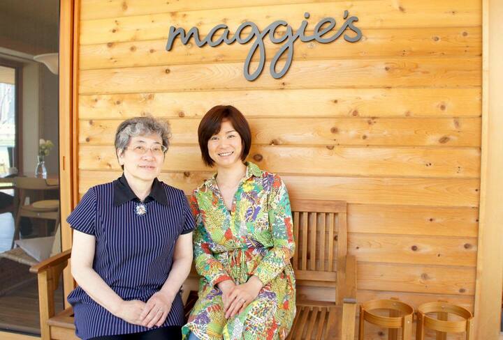 センター長の秋山正子さん（左）と常勤看護師の岩城典子さん（右）