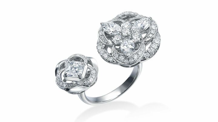 リング［プラチナ950×ダイヤモンドセンター0.53カラット／サイド1.75カラット］￥3,000,000 11月1日より発売開始