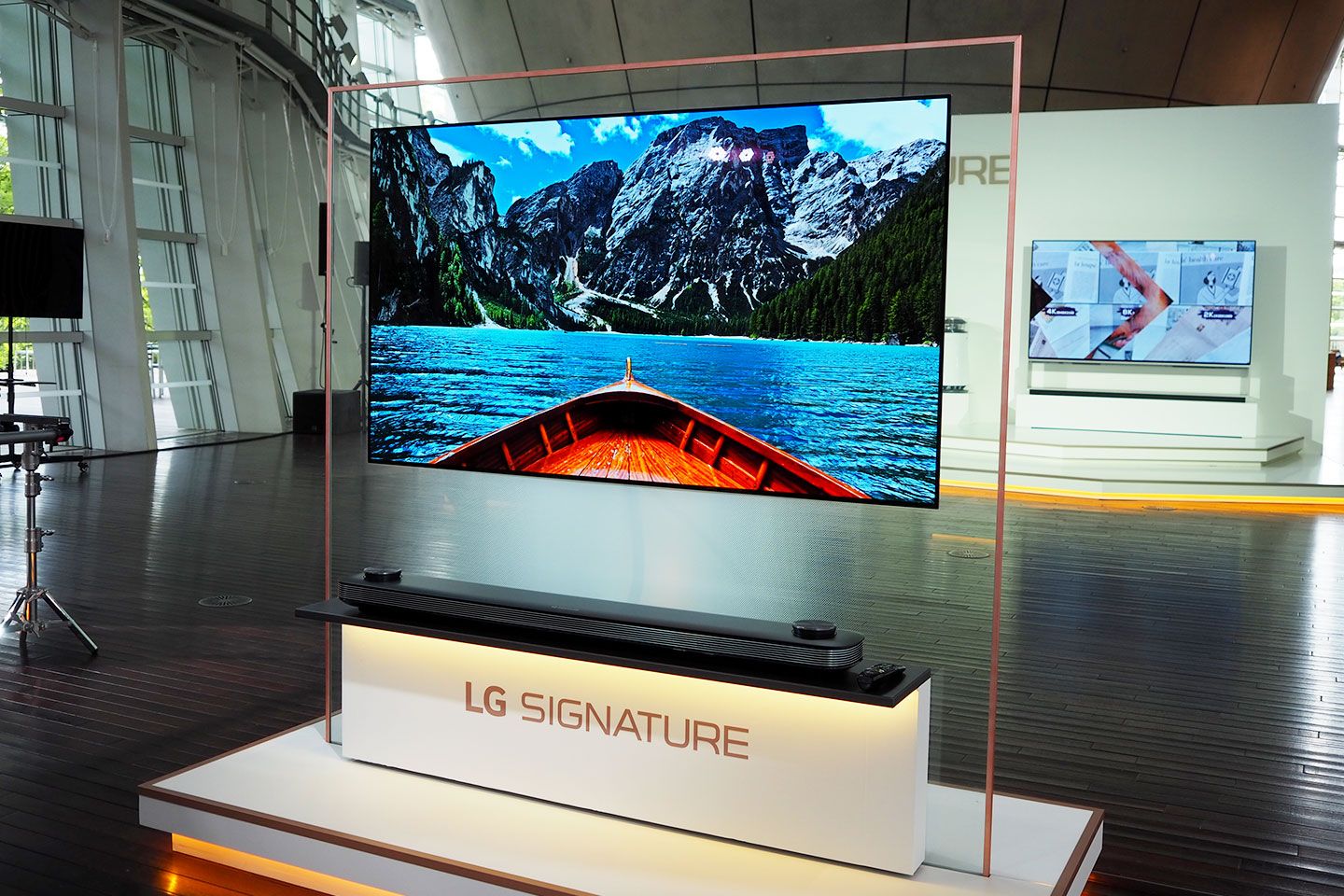 LG SIGNATURE OLED 65W9PJA オープン価格(¥1,70,000前後)