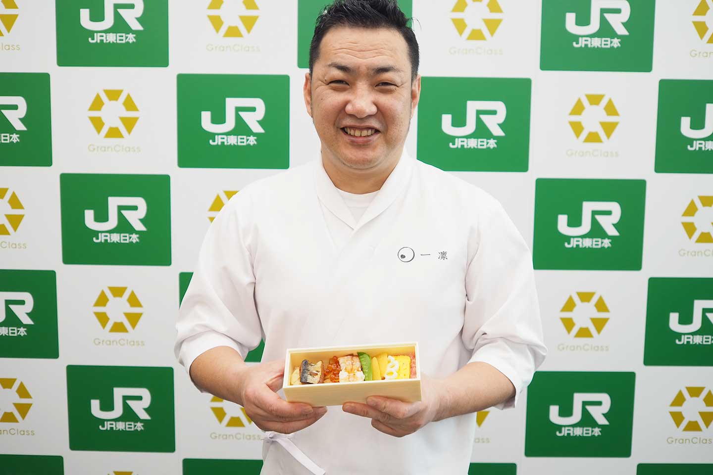 日本料理店「一凛」の店主である、橋本幹造さんのこだわりがギュッと詰まっています