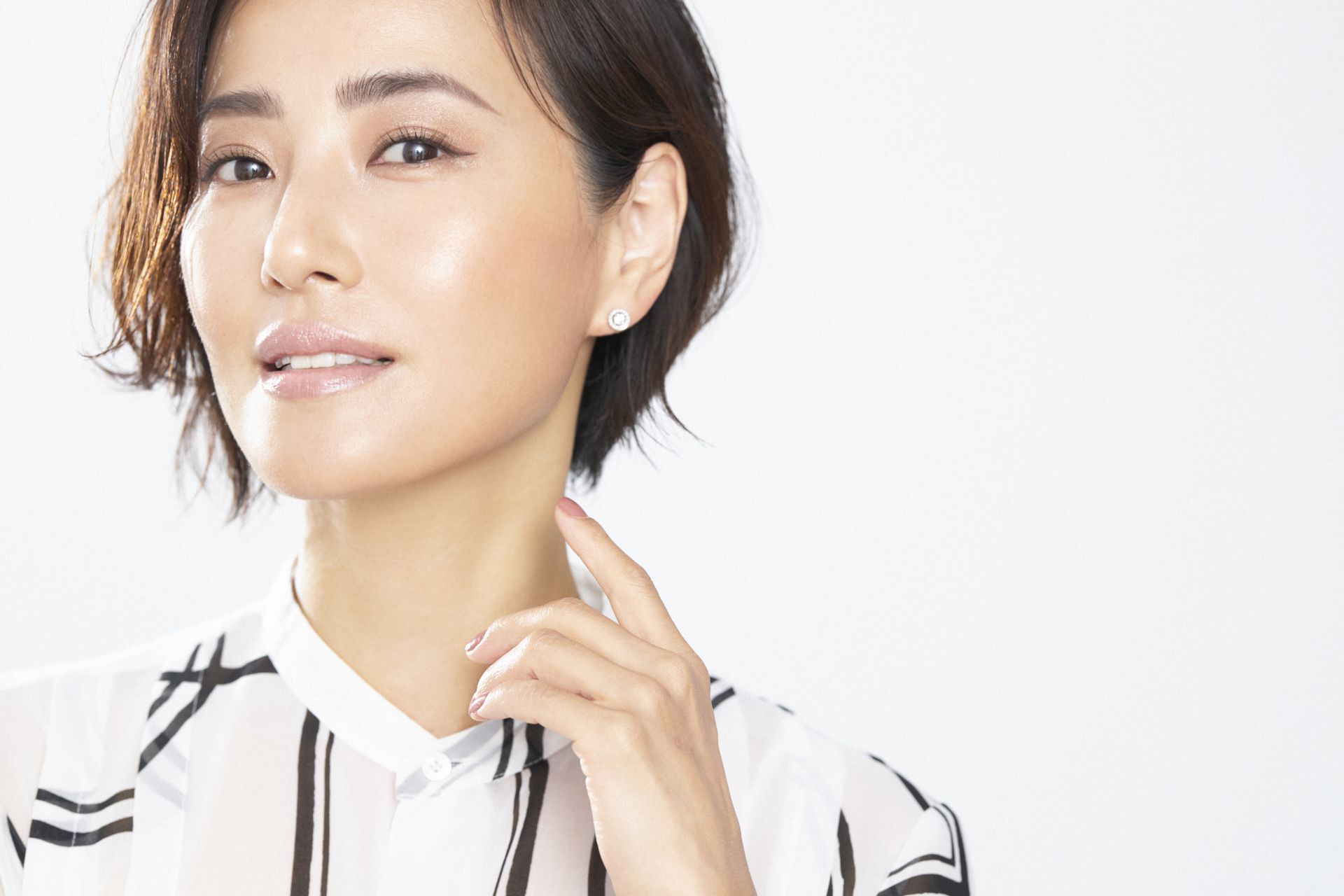 気になる「縦線」や「横線」。すべてをただ消せば若返るというわけではない!