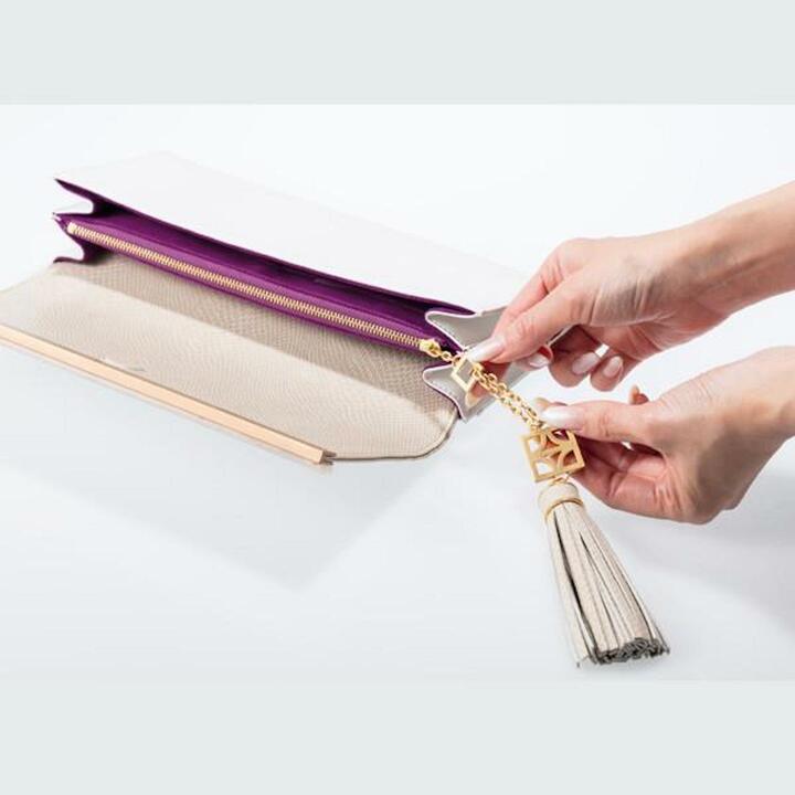 タッセルチャームの「LINDA（リンダ）」￥10,000（税抜）　