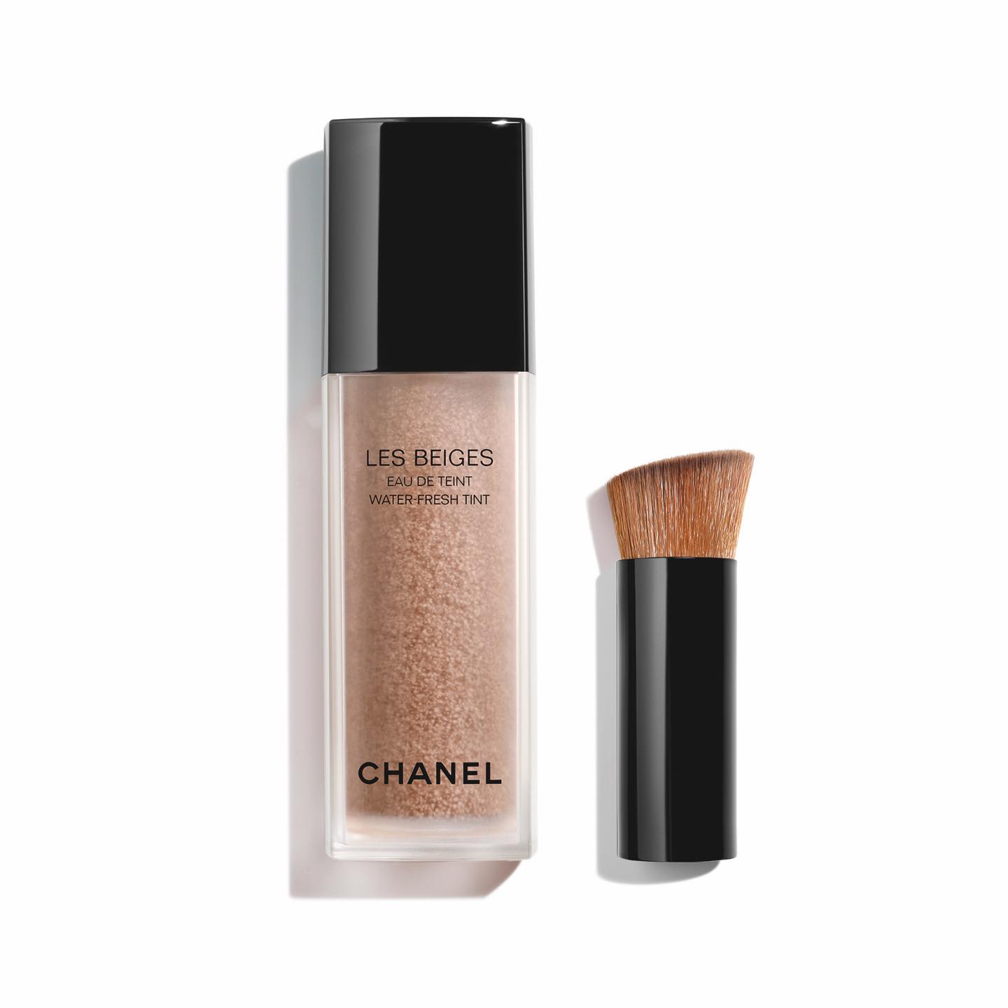 ©CHANEL
2019年5月10日発売予定 シャネル レ ベージュ オー ドゥ タン ライト、ミディアムライト、ミディアム 全3色 各¥ 7,500
