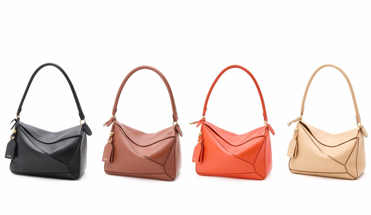 LOEWE フェザーライト パズルバッグ ロエベの人気バッグ「フェザーライト パズル」にミディアムが登場