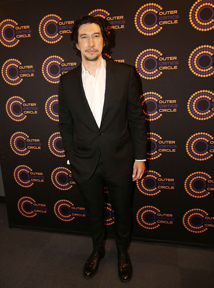 2025年5月22日、第75回アウター・クリティクス・サークル賞の授賞式。オフ・ブロードウェイ演劇部門・主演男優賞を受賞。