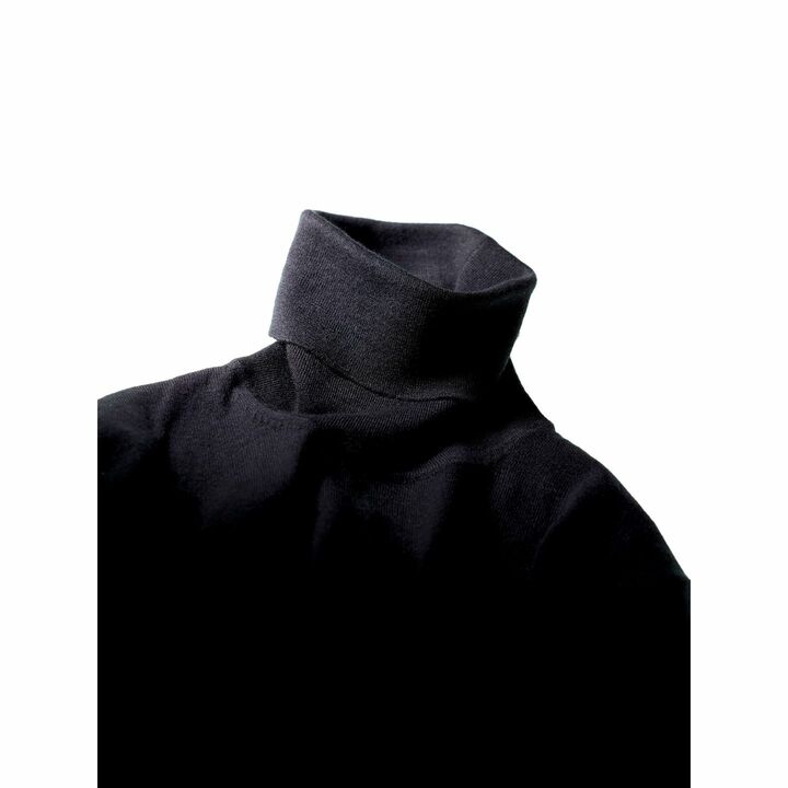 ニット［素材：カシミヤ］（ロロ・ピアーナ ジャパン〈ロロ・ピアーナ〉）