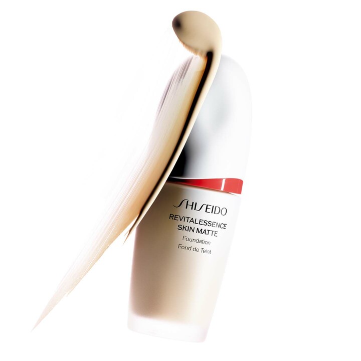 「SHISEIDO」の『エッセンス スキンスムース ファンデーション』
