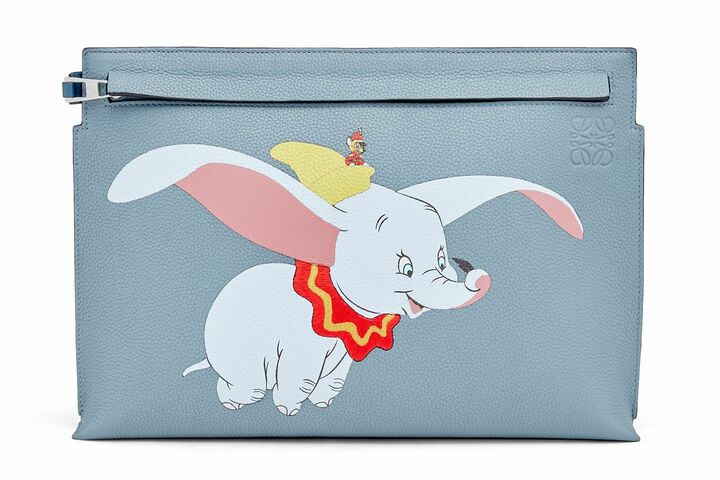 バッグ「Tポーチ」¥138,000(税抜)