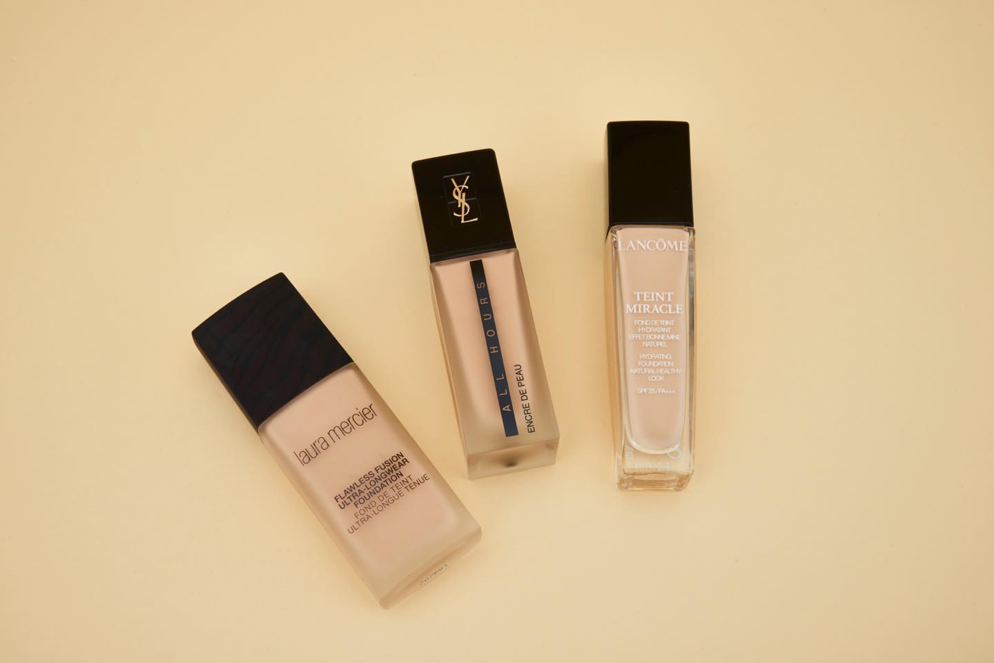 左/ローラ メルシエ フローレス フュージョン ウルトラ ロングウェア ファンデーション 30ml 全11色 ¥6,000