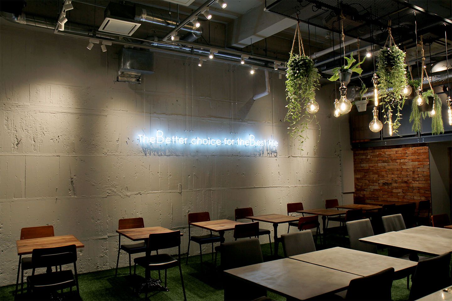 「THE_B」店内