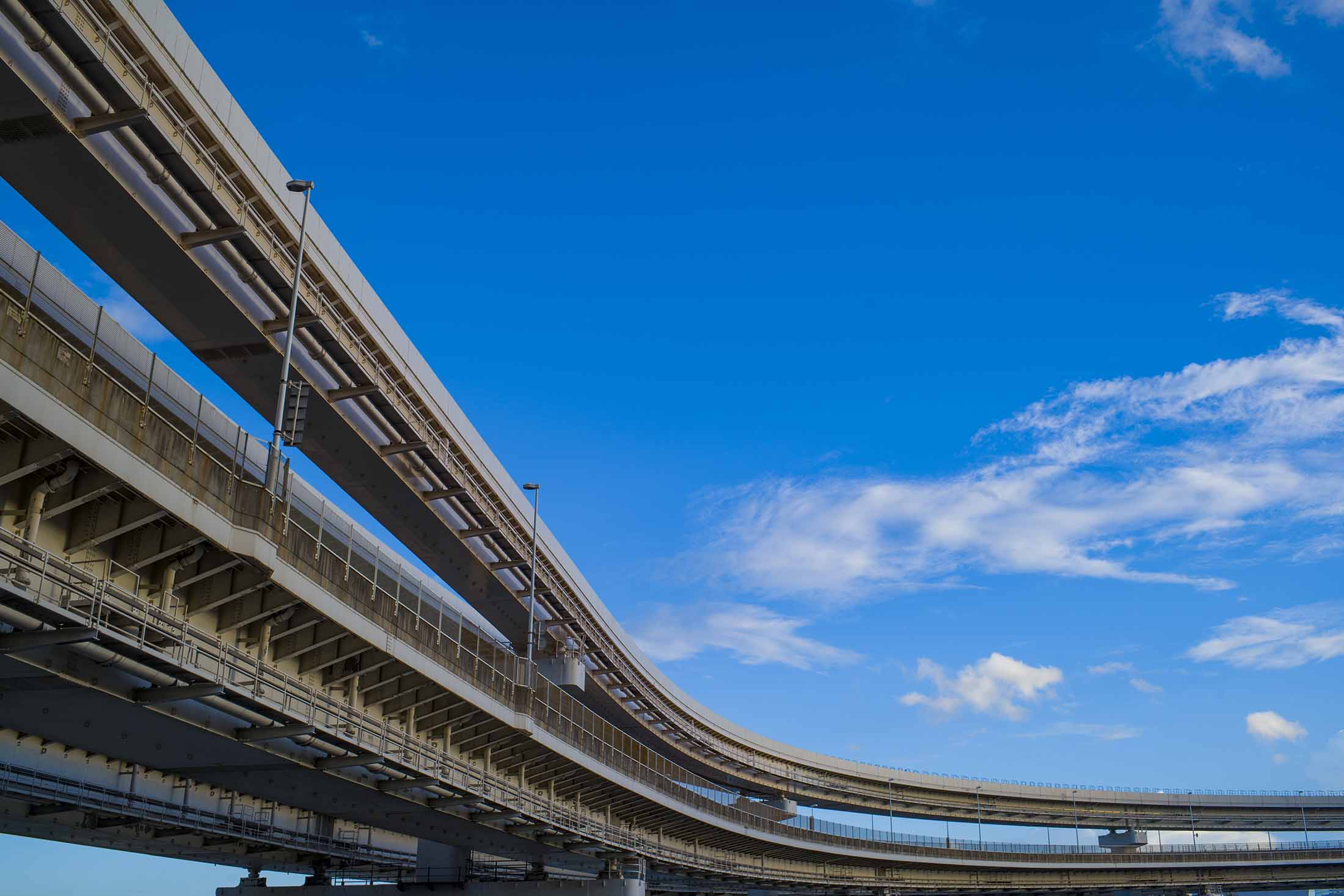 『ライカM10-P』で撮影した芝浦の道路。