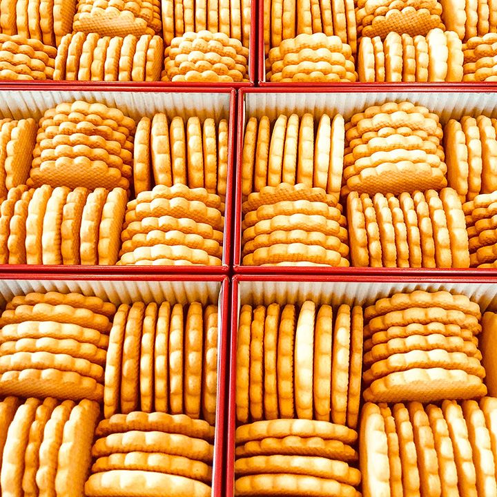 シンプルなのに止まらないおいしさ。ビスキュイ・ナチュール ¥2,500 ©1997-2019 Kanaekobayashi MACARON ltd