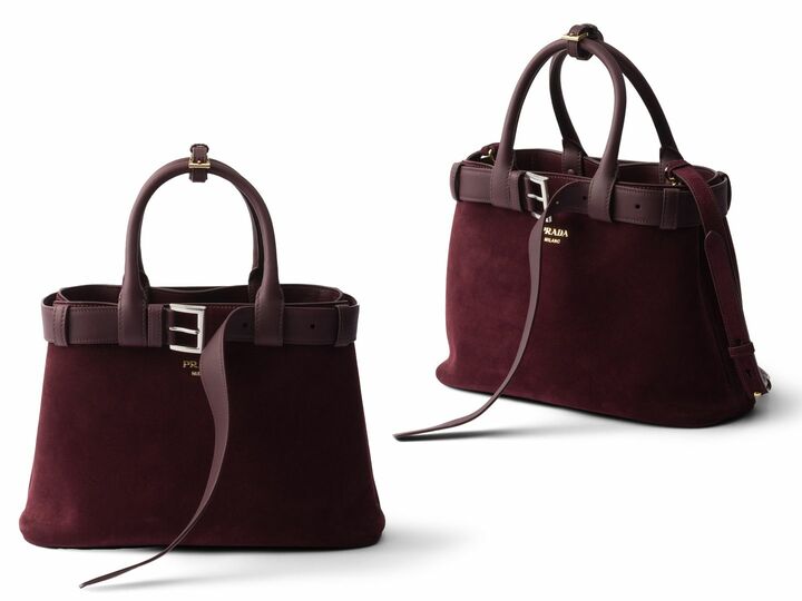 「プラダ」のバッグ『プラダ バックル』