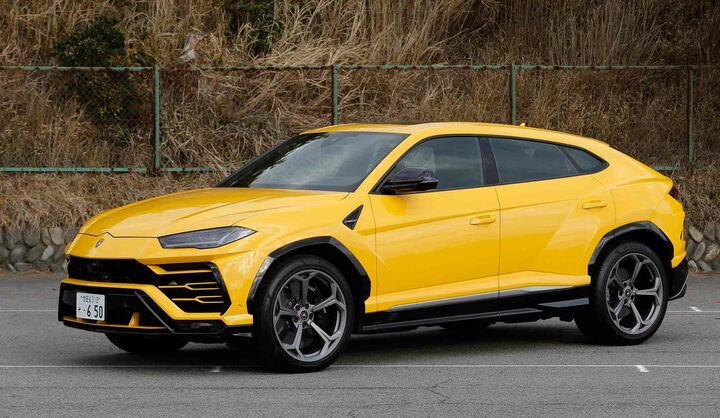 エアサスを装着し、クリアランスは158〜248㎜の間で変化する。