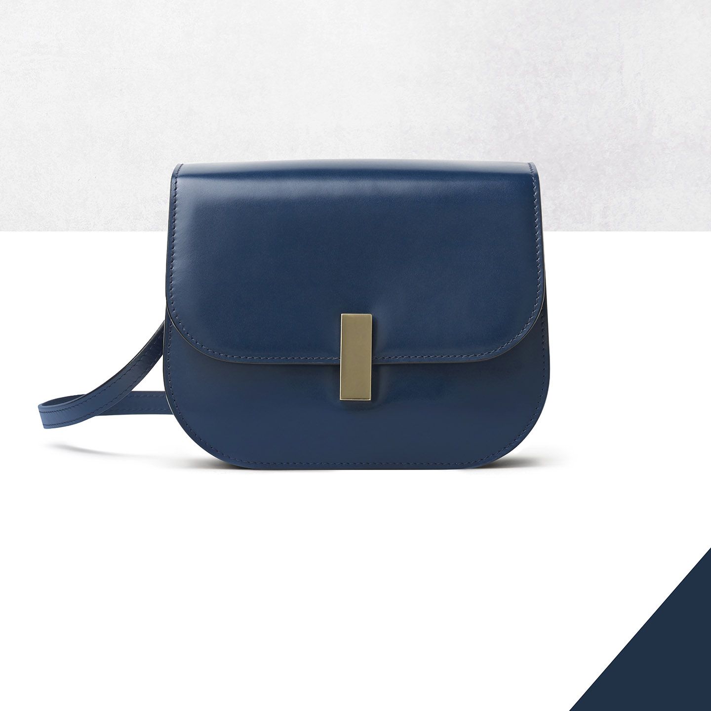 ショルダーバッグ「ISIDE(イジィデ)」 ¥273,240【縦15×横20×マチ10cm、カラー:オルトマーレ】