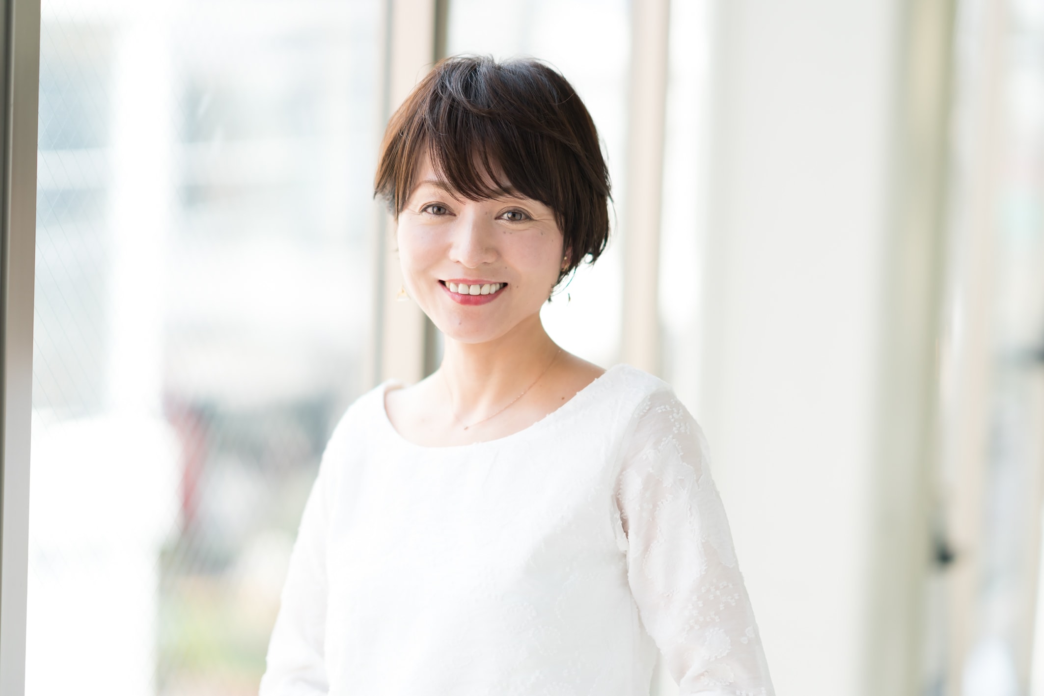 ■うねりがCカーブになるようにカットして内巻きヘアに