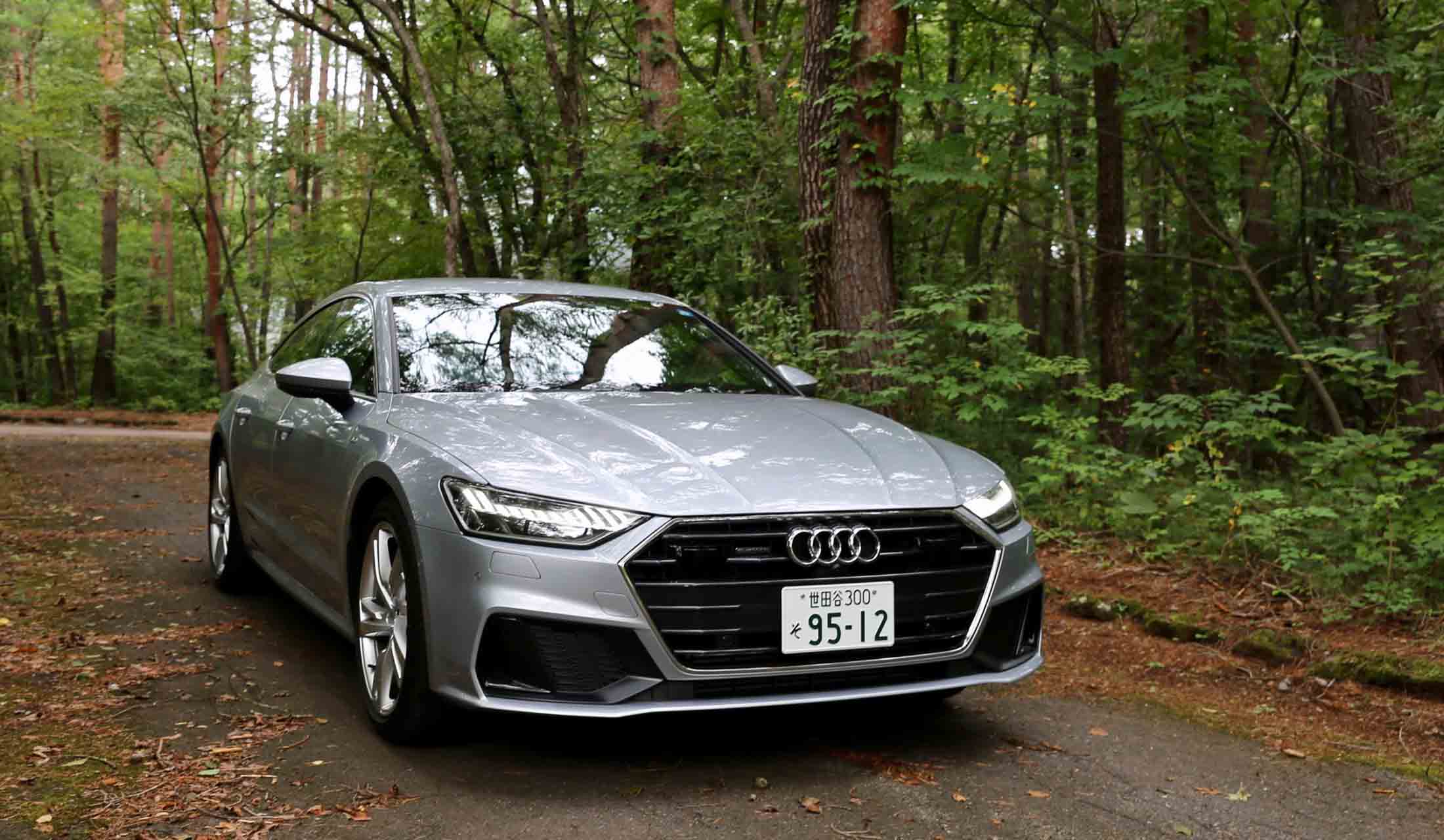 ボディサイズは全長4970ミリ、全幅1910ミリ、全高1415ミリ。