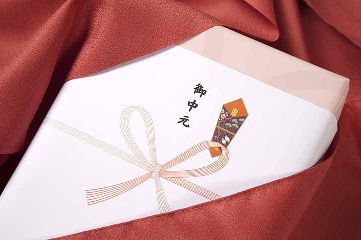 お中元の時期は地域によって違う?