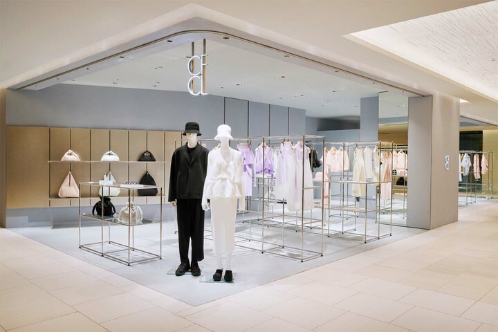 「CFCL GINZA」店内