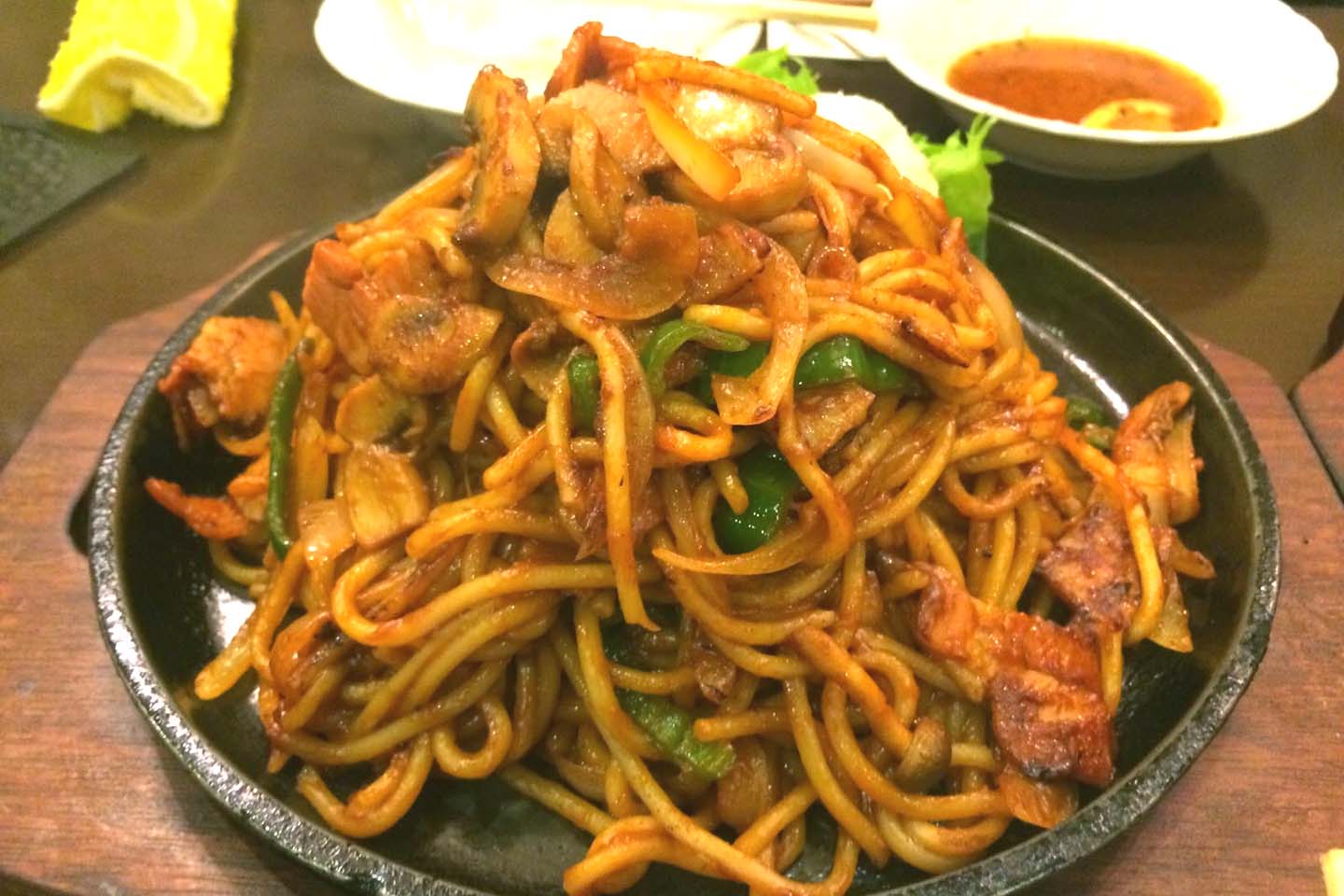 2000食以上ナポリタンを食べているイートナポさんもやみつき!「ハピネス」のナポリタン\700円