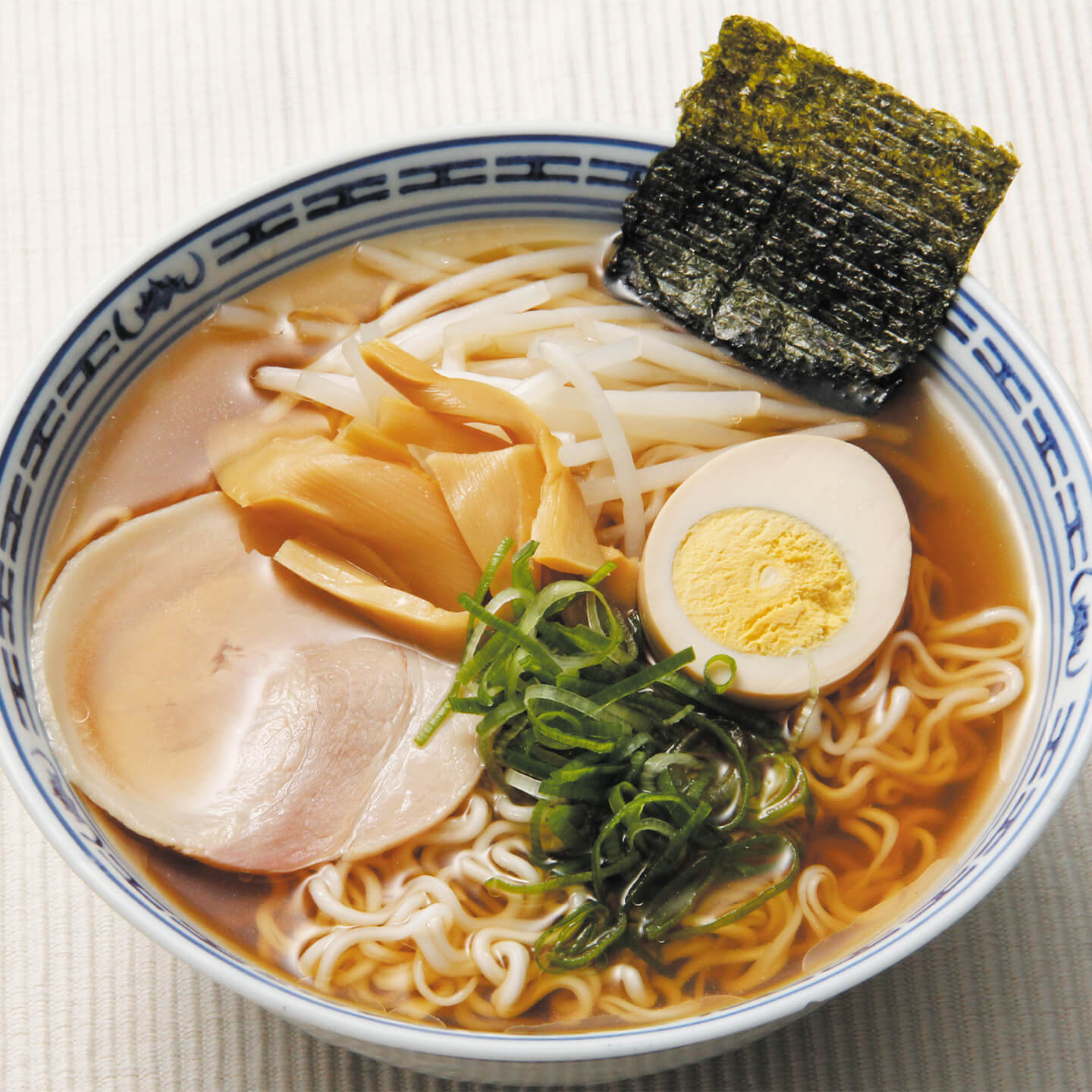 有機ノンフライ醤油ラーメンの調理例