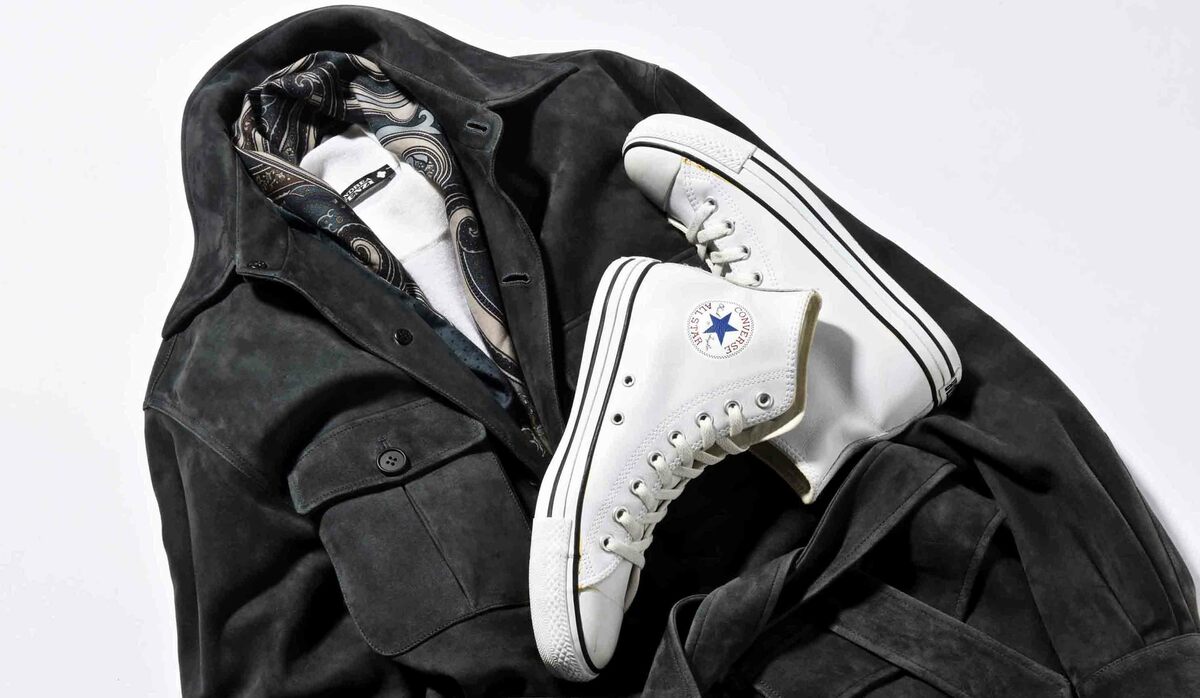 今季の狙いはサファリジャケット！ コンバースで野暮ったくならない