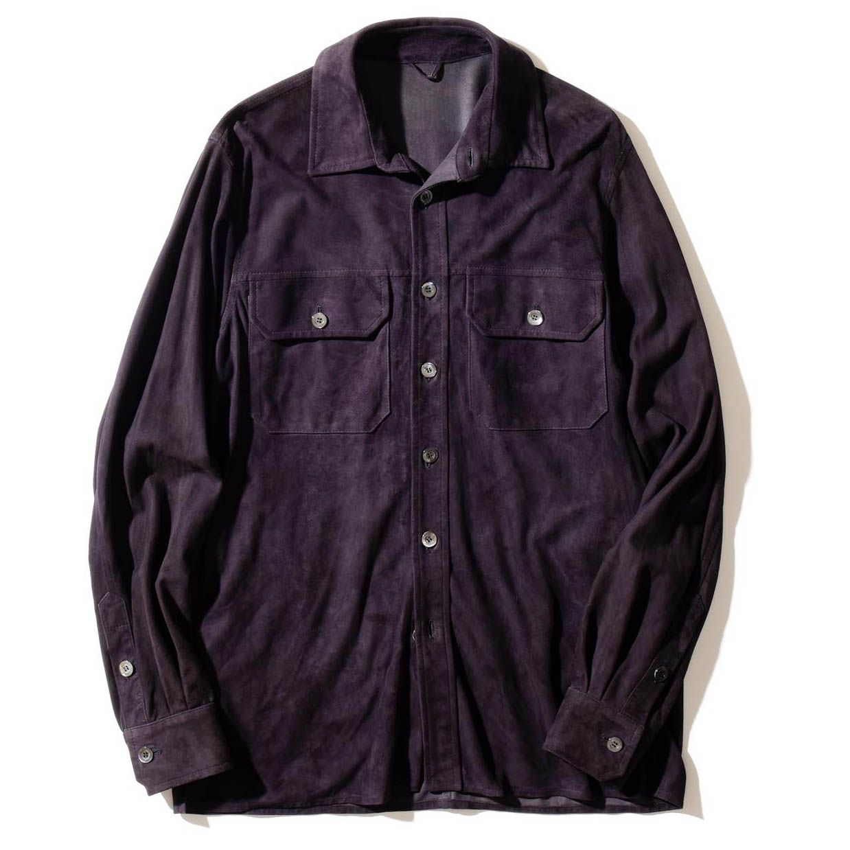 シャツ¥128,000(シップス 銀座店〈チンクワンタ × シップス〉)