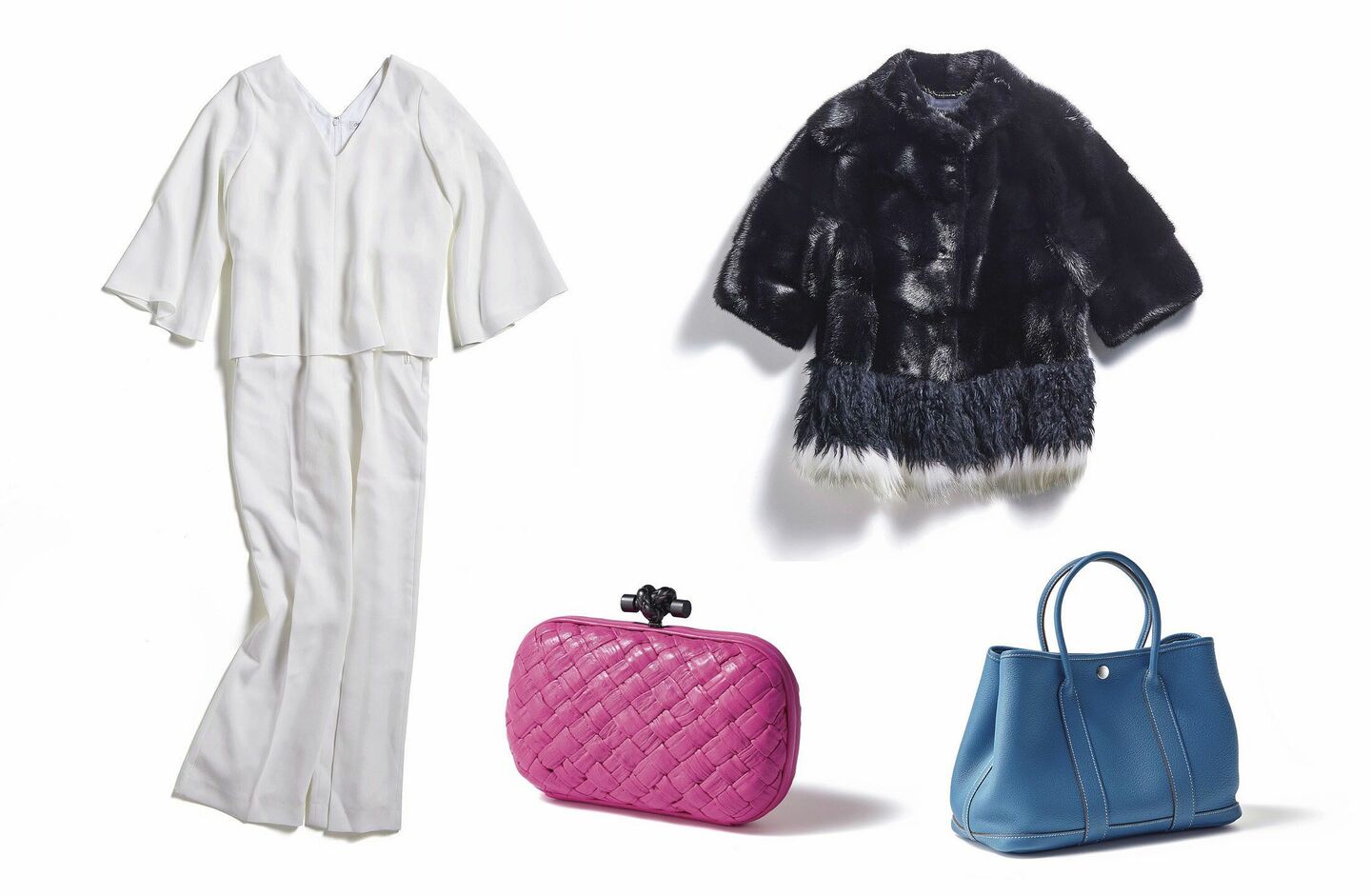 本誌専属美容モデル真樹麗子さんの旅コーデアイテムの写真（白のオールインワン、ミンクジャケット、ピンククラッチ、エルメスのバッグ））