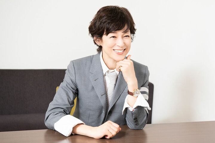 俳優の鈴木保奈美さん