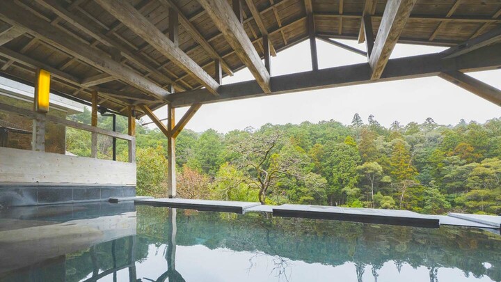 高知県四万十町「ホテル松葉川温泉」の露天風呂