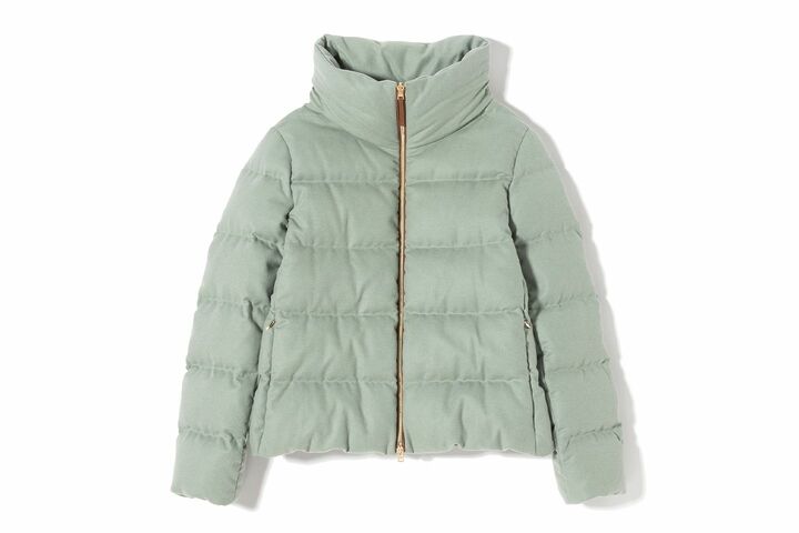 「ヘルノ」のダウンブルゾン