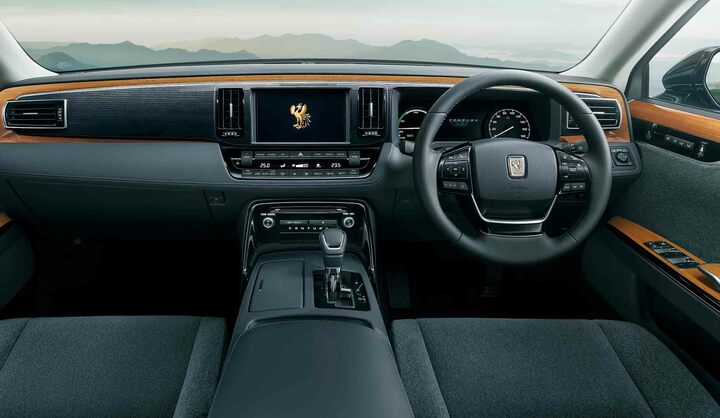 過剰な装飾を排し、素材の美しさと感触の良さを追求した落ち着きのあるインテリアが特徴。