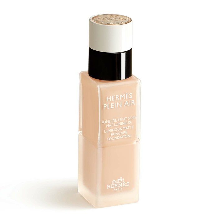 エルメスのファンデーション「エルメス プラン エア フォン ドゥ タン ソワン」