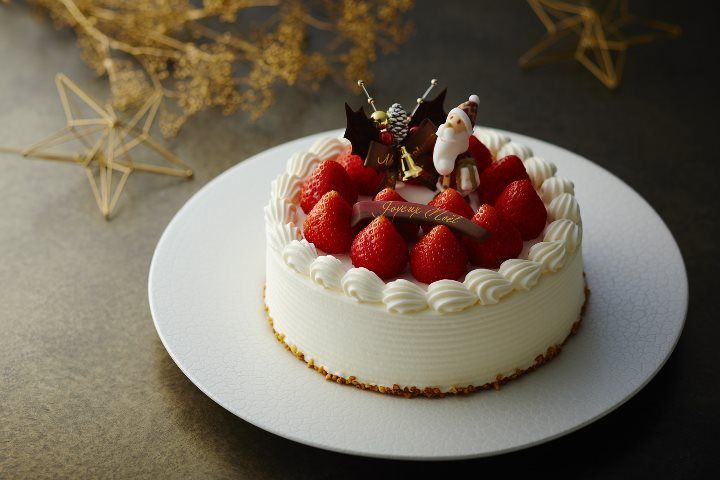「嘉山農園の苺ショートケーキ」4号(12×5cm)¥3,800/5号(15×5cm)¥4,500(ともに税抜)