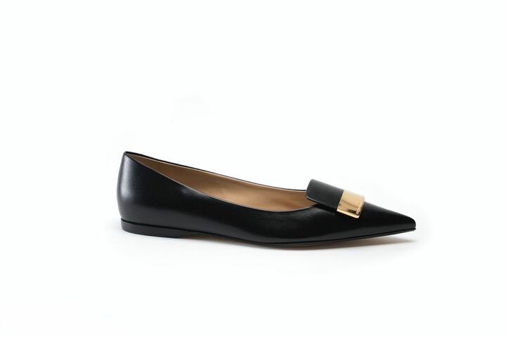 「sr1」ポインテッドパンプス ナッパレザー(ブラック)フラット¥93,000