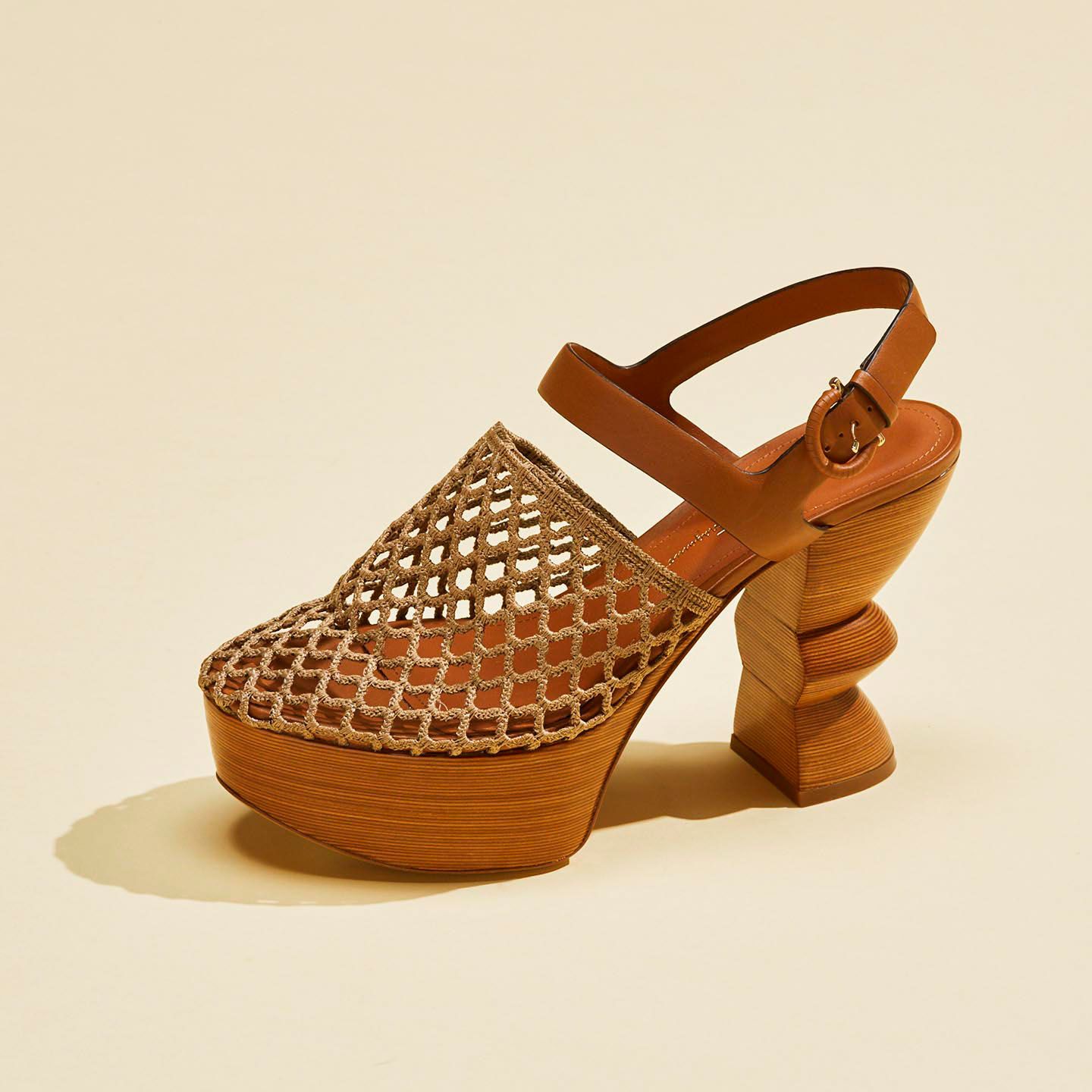 シューズ【ヒール11cm】¥145,000(税抜)