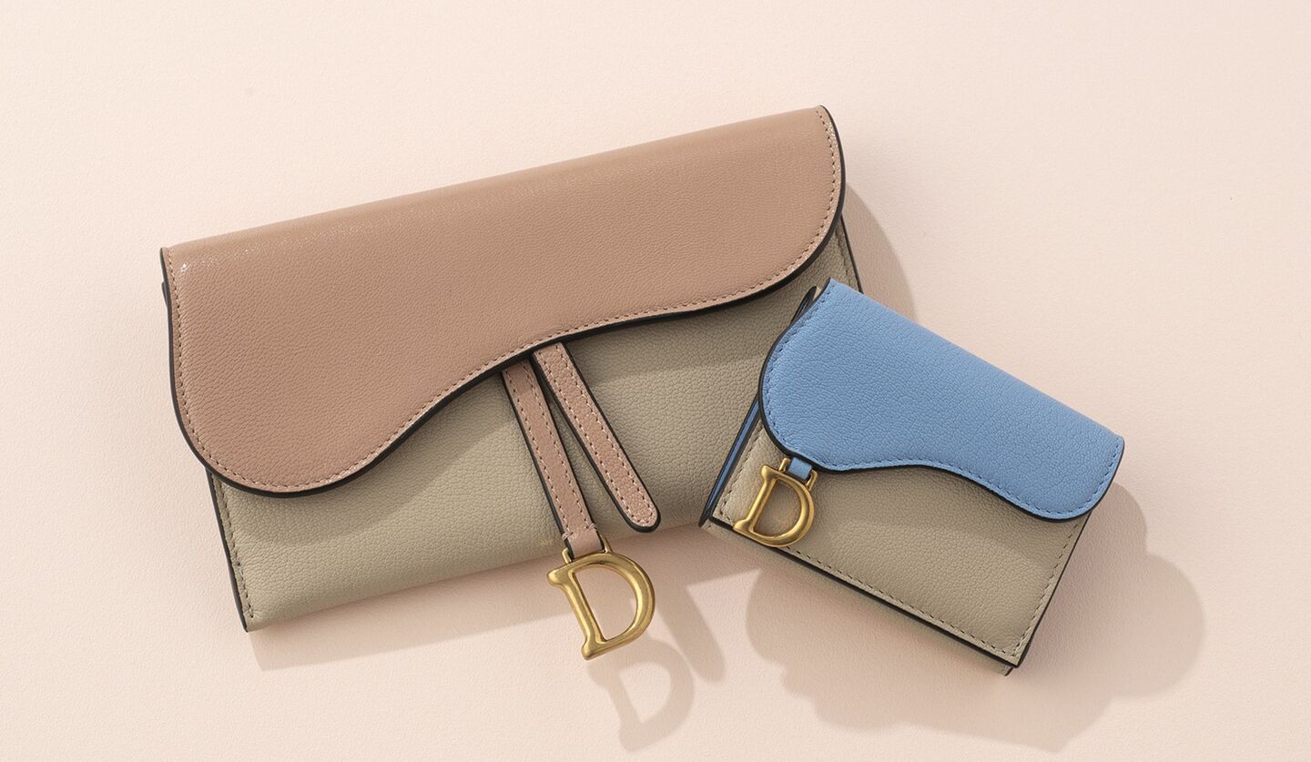 定形外発送送料無料商品 Dior saddle コンパクトウォレット 日本限定色