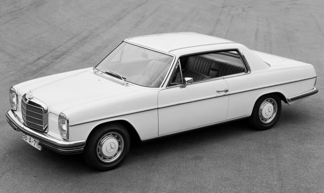初代(W114型)「C250クーペ」。「Sクラス」よりもカジュアルな印象が強い。