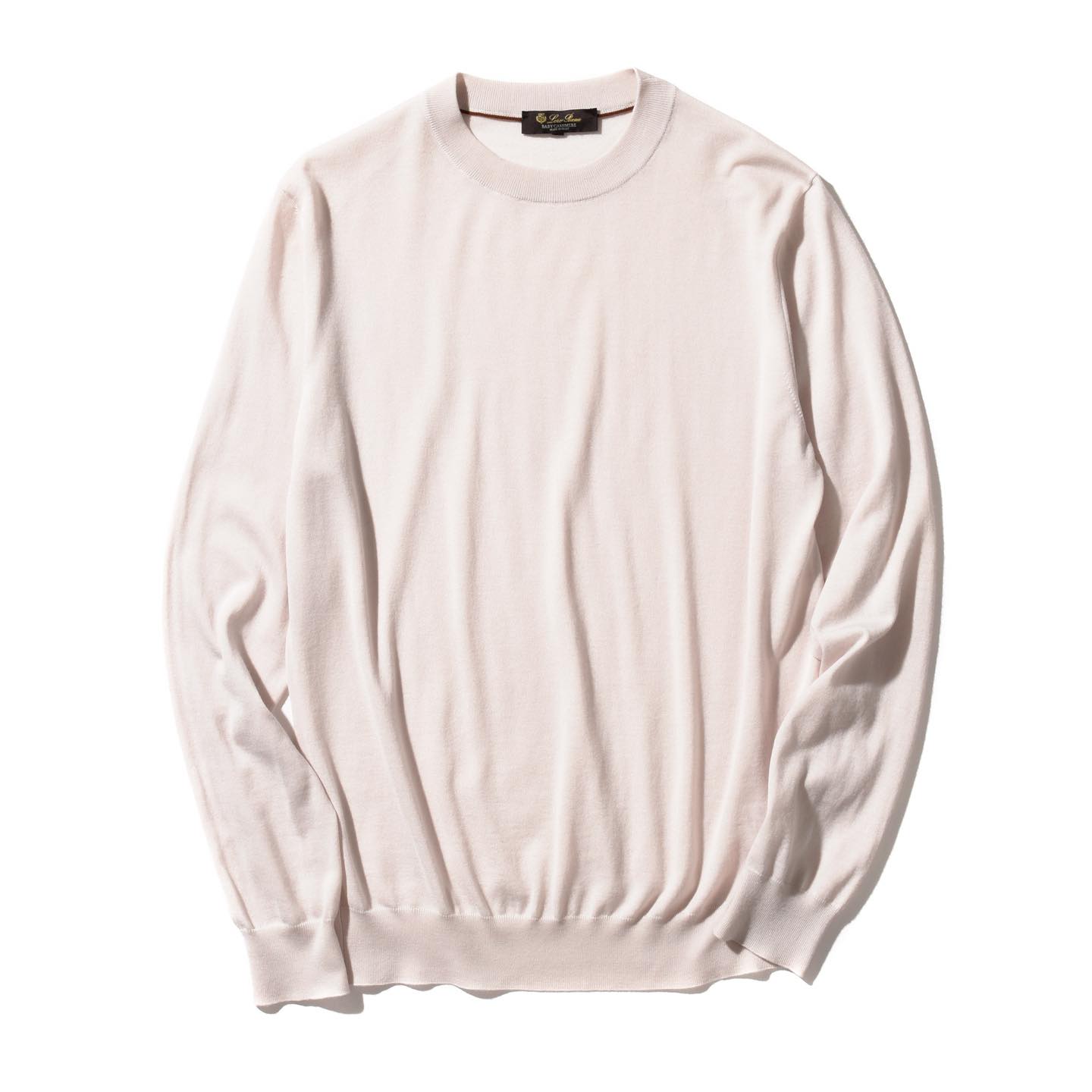 ニット¥170,000(ロロ・ピアーナ銀座並木通り本店)