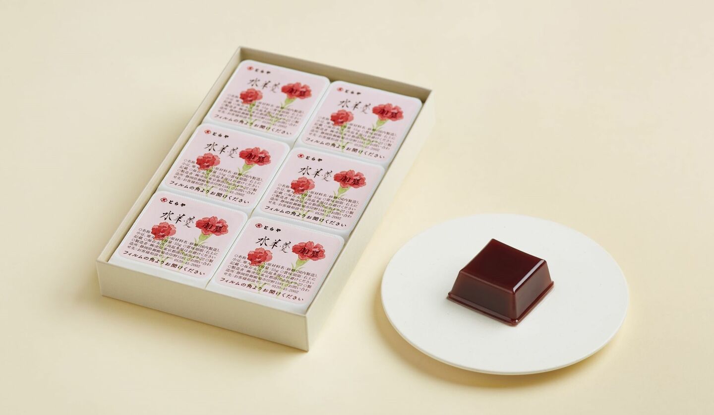 とらや「母の日パッケージ 水羊羹『御膳』」