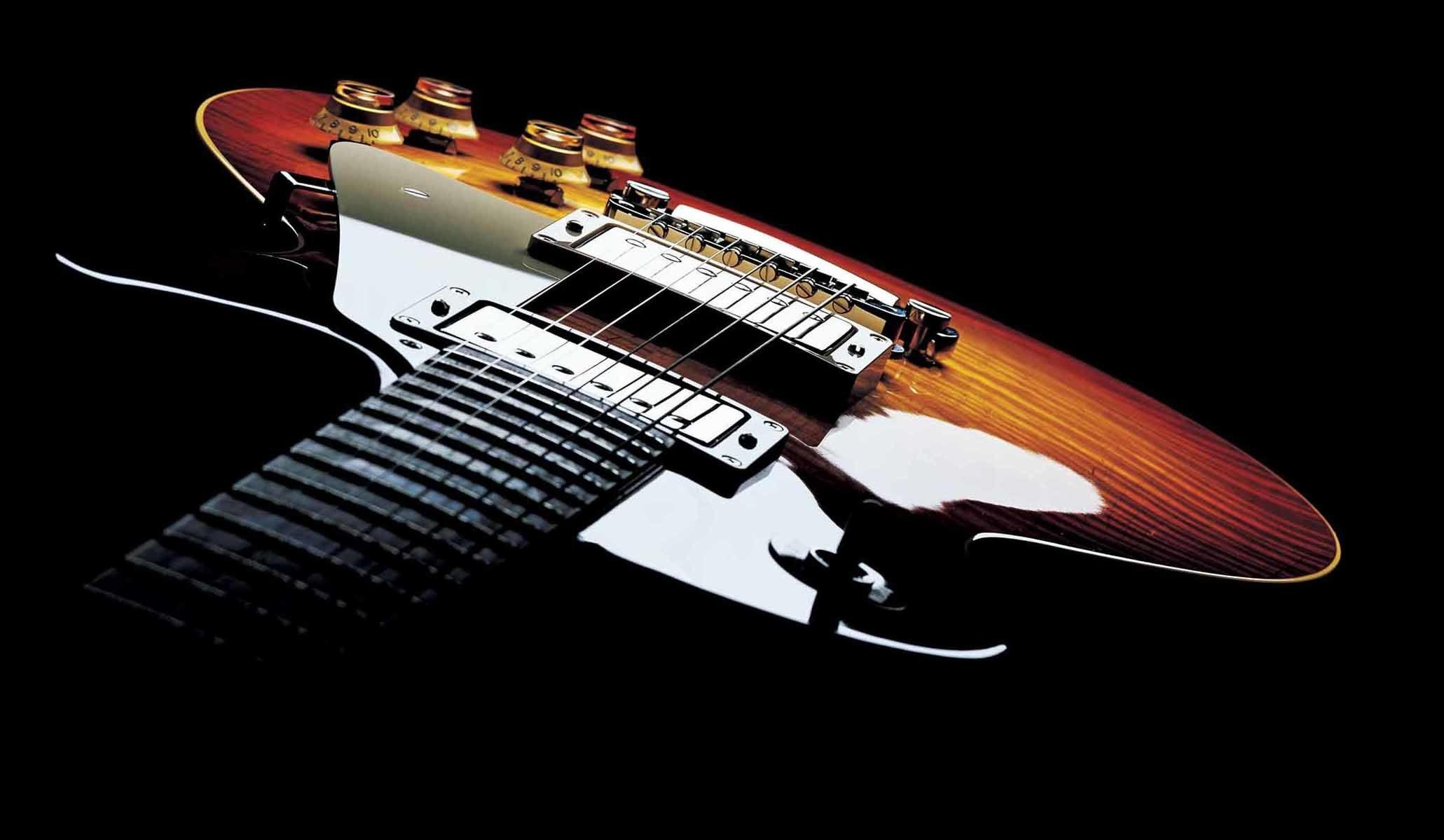 紳士たるもの一芸を極めたし ハード ロック メイプルのボディが美しい ギブソンのギター レス ポール Men S Precious メンズプレシャス