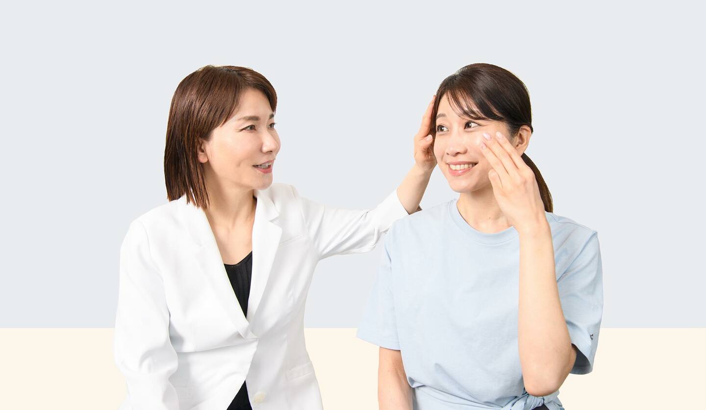 二人の女性　メソッドの指導をしている