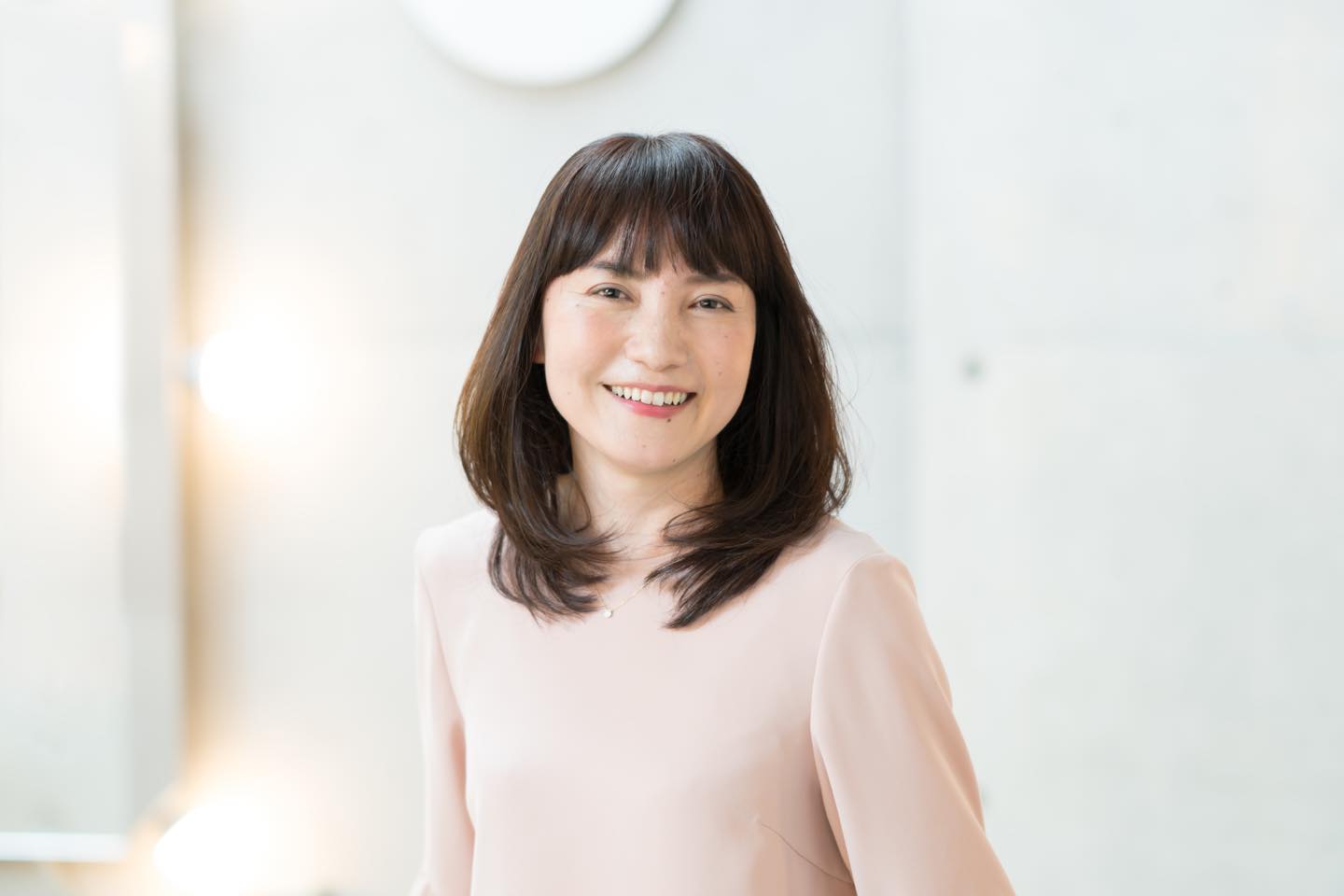 ■前髪を厚めにつくり、レイヤーを入れて重みを調節